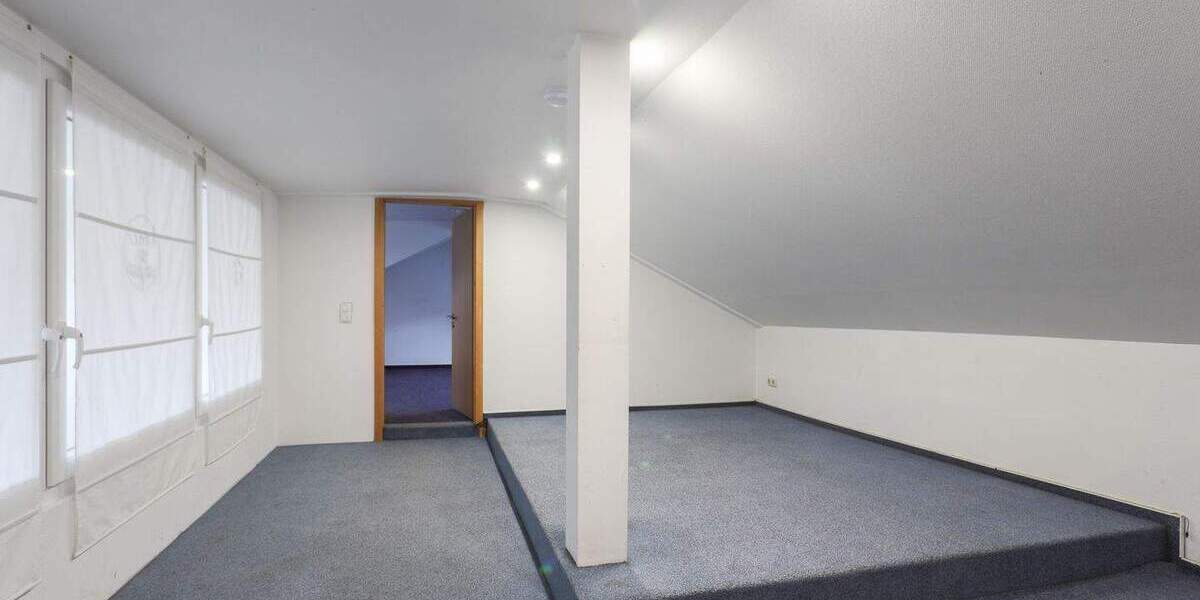 Mehrfamilienhaus, Wohnhaus Lüdenscheid Stüttinghausen - 9 Zimmer, 349 m&sup2;, 399.000&euro; | Angebot:26117799