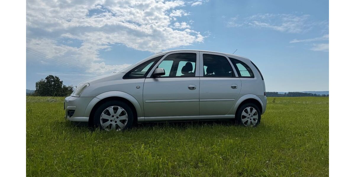 Opel Meriva 43.581 km 4.490 &euro; Birken-Honigsessen 57587