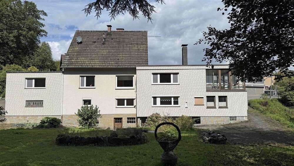 Einfamilienhaus Reichshof - 6 Zimmer, 212 m&sup2;, 290.000&euro; | Angebot:27440718
