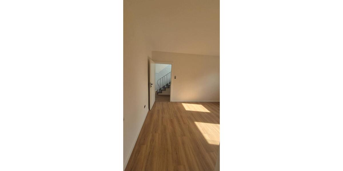 Etagenwohnung Kierspe - 4 Zimmer, 105 m&sup2;, 787&euro; | Angebot:27589918