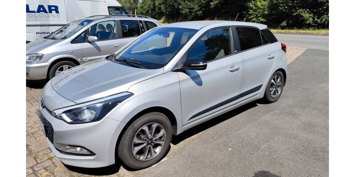 Hyundai i20 107.400 km 6.900 &euro; Ruppichteroth 53809