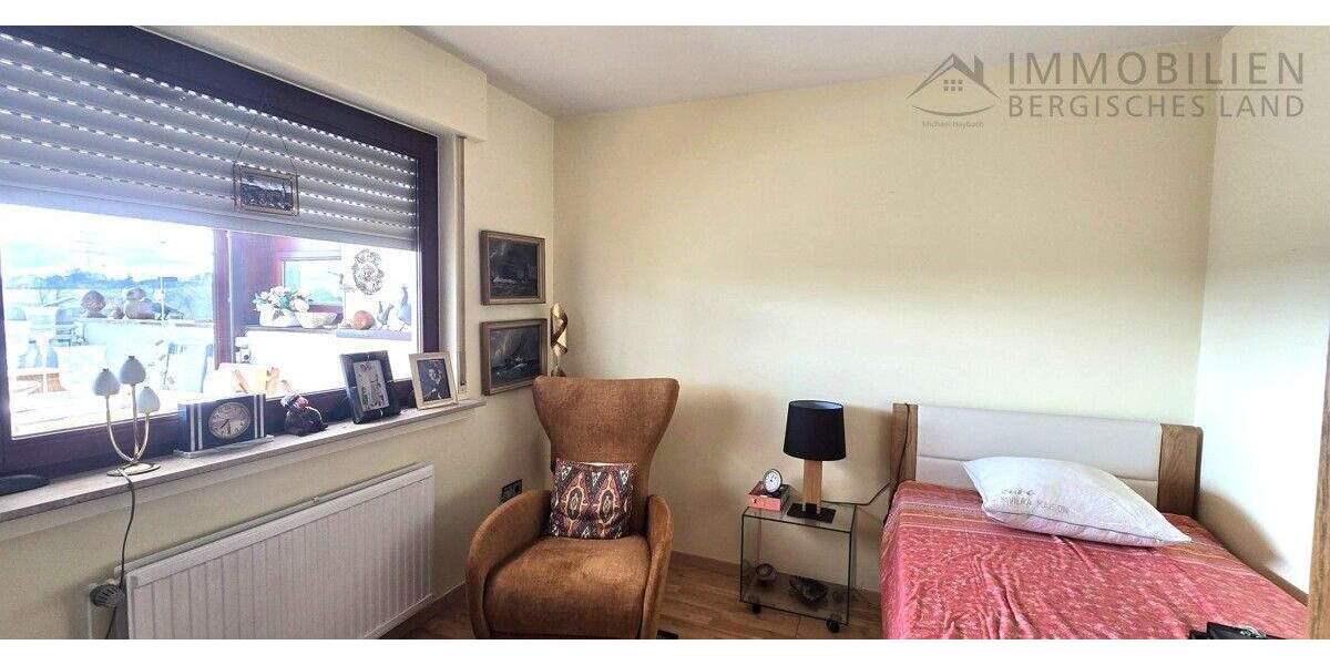 Reihenendhaus Hückeswagen Wiehagen - 5 Zimmer, 156 m&sup2;, 329.000&euro; | Angebot:25675575