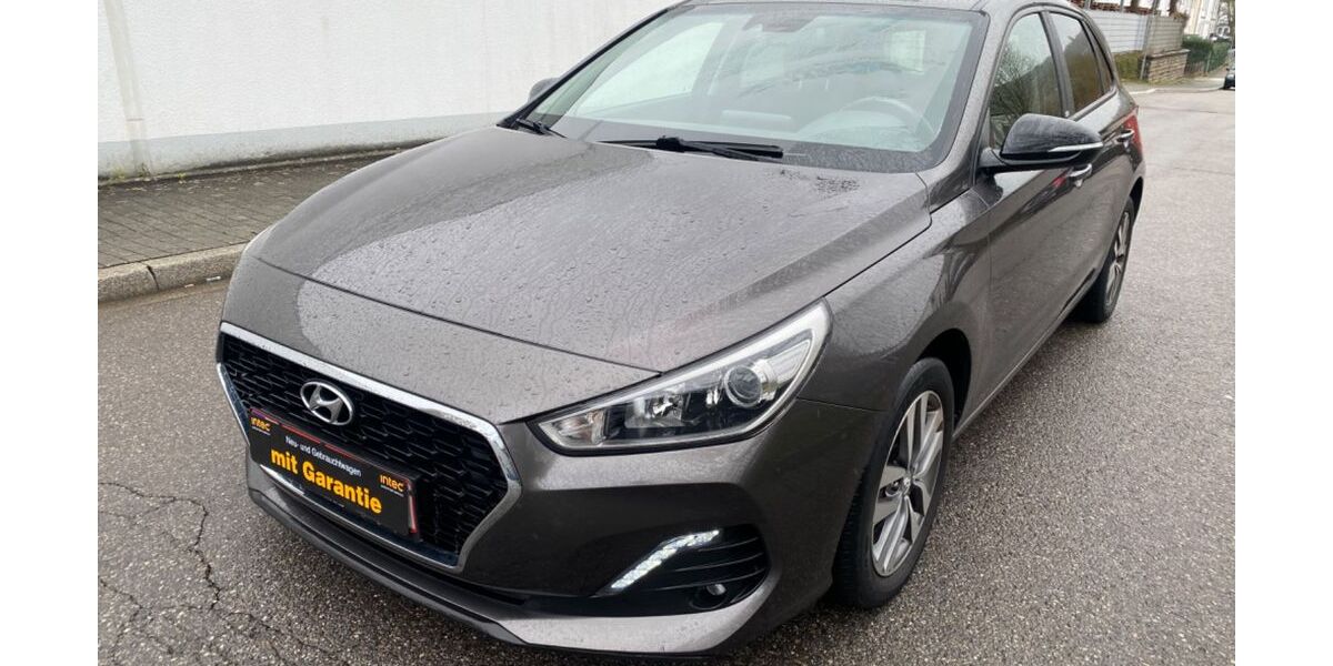 Hyundai i30 127.000 km 12.999 &euro; Werdohl 58791