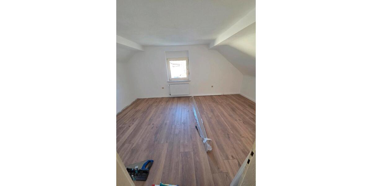 Dachgeschoßwohnung Gummersbach - 2 Zimmer, 60 m&sup2;, 430&euro; | Angebot:26567451