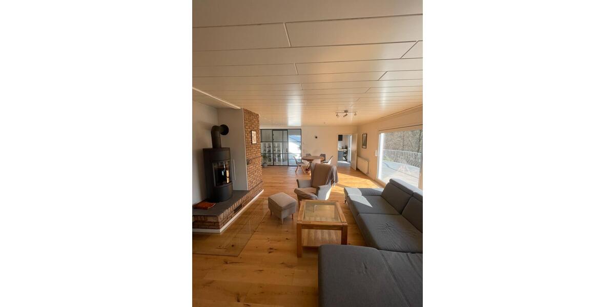 Einfamilienhaus Wermelskirchen - 5 Zimmer, 110 m&sup2;, 2.300&euro; | Angebot:26401132