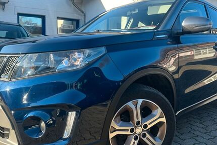 Suzuki Vitara 113.000 km 14.449 &euro; Gummersbach (Zwischen Toom Markt und ATU) 51645