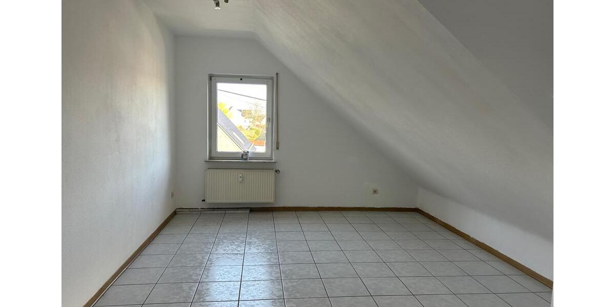 Dachgeschoßwohnung Wissen - 3 Zimmer, 75 m&sup2;, 699&euro; | Angebot:25724569