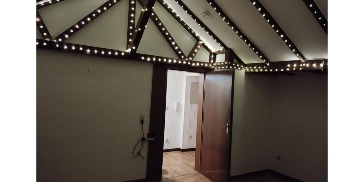 Dachgeschoßwohnung Gummersbach Berstig Süd - 3 Zimmer, 80 m&sup2;, 760&euro; | Angebot:26441258