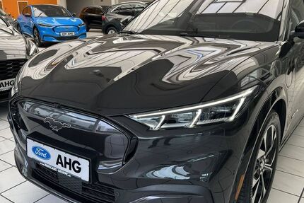 Ford Mustang Mach-E 2.500 km 41.480 &euro; Olpe 57462