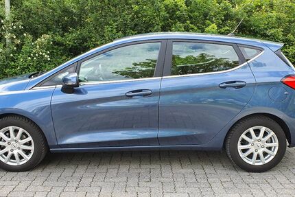 Ford Fiesta 72.000 km 15.800 &euro; Gummersbach 51645