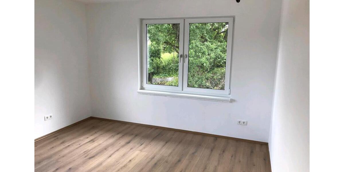 Etagenwohnung Olpe - 4 Zimmer, 110 m&sup2;, 950&euro; | Angebot:25274265