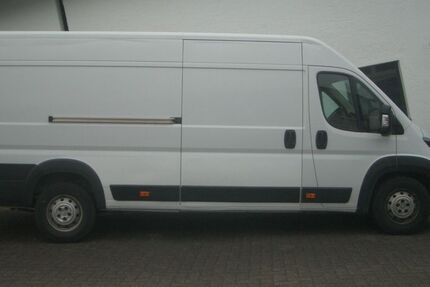 Peugeot Boxer 131.000 km 14.990 &euro; Attendorn-Repe 57439