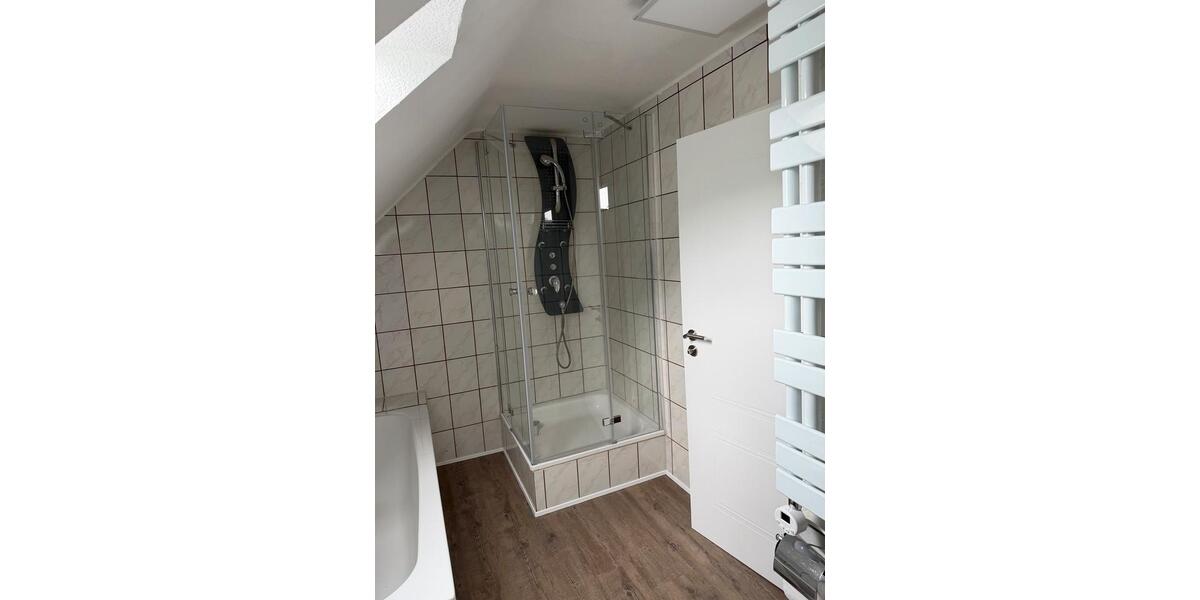 Mehrfamilienhaus, Wohnhaus Reichshof - 5 Zimmer, 135 m&sup2;, 260.000&euro; | Angebot:27244444