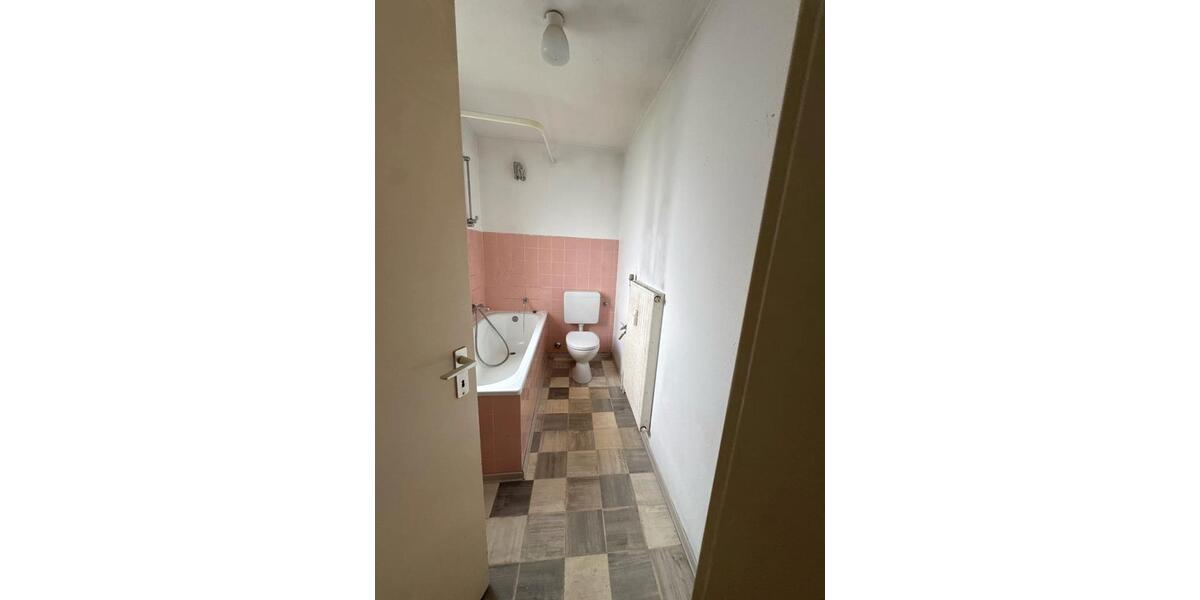 Etagenwohnung Nümbrecht - 1 Zimmer, 38 m&sup2;, 299&euro; | Angebot:27577485