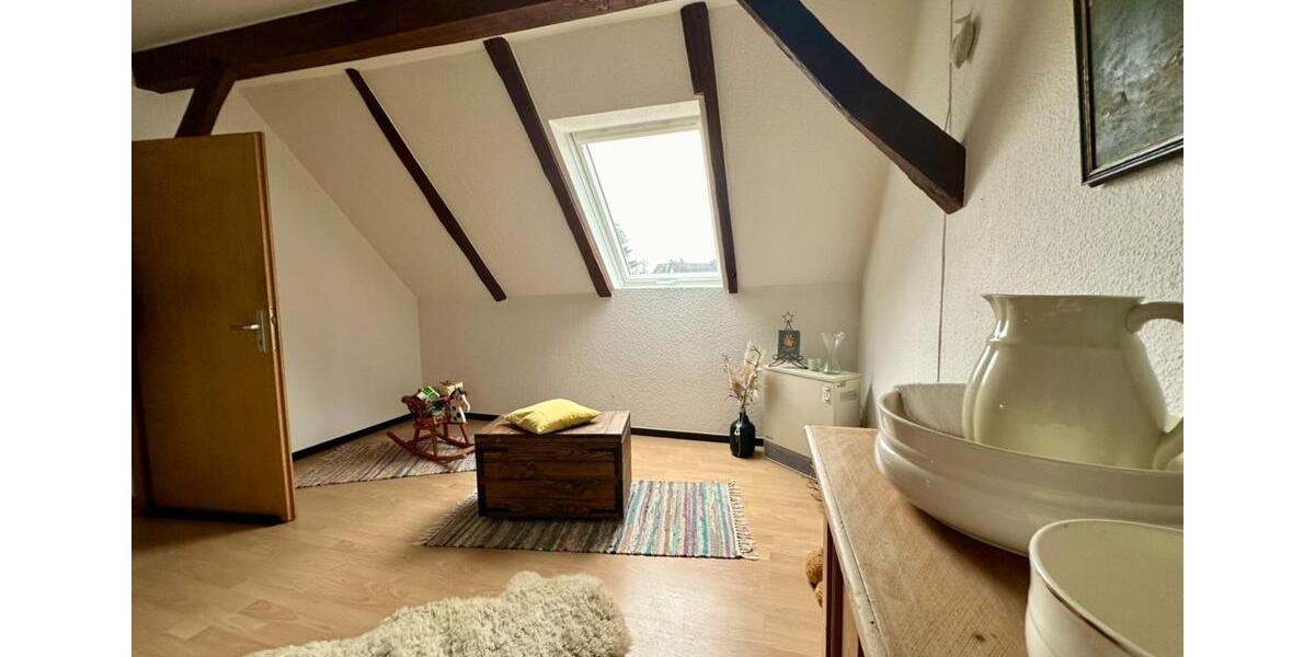 Einfamilienhaus Halver - 8 Zimmer, 340 m&sup2;, 380.000&euro; | Angebot:26019734