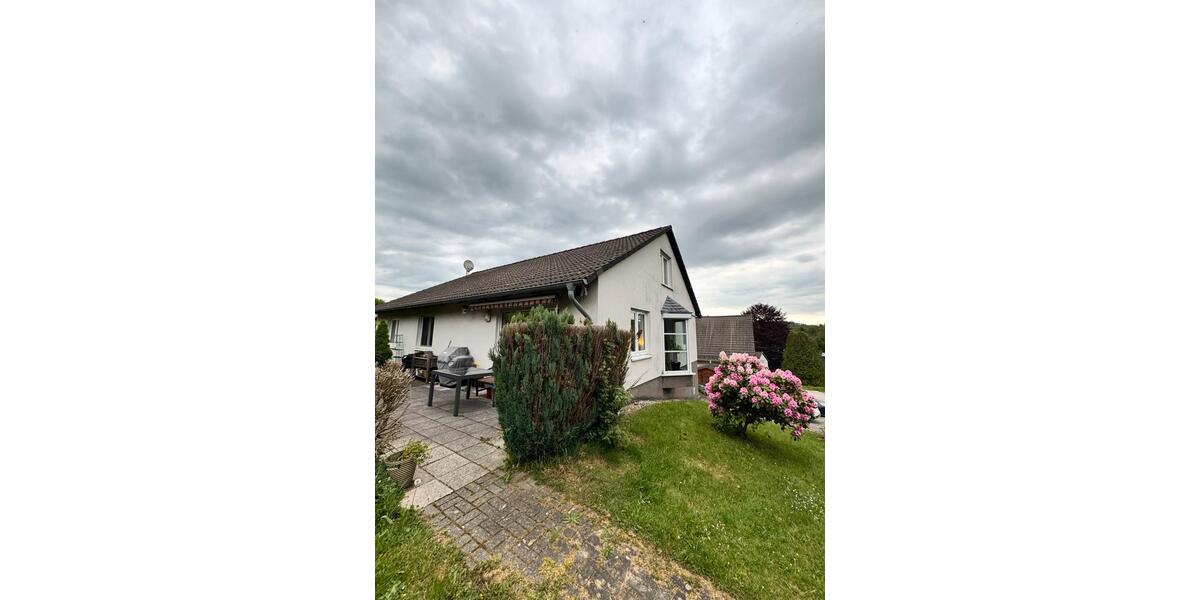 Bungalow Nümbrecht - 4 Zimmer, 114 m&sup2;, 300.000&euro; | Angebot:26702155