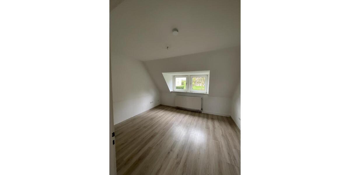 Dachgeschoßwohnung Herscheid - 2 Zimmer, 45 m&sup2;, 349&euro; | Angebot:22939070