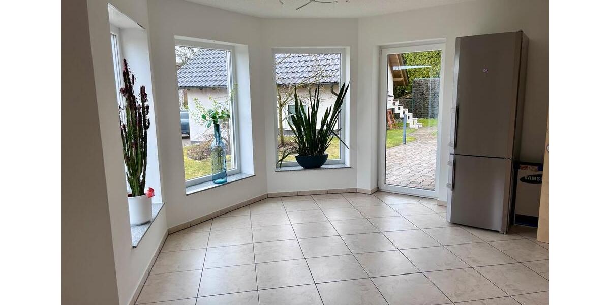 Erdgeschoßwohnung Wenden - 2 Zimmer, 93 m&sup2;, 800&euro; | Angebot:25972342