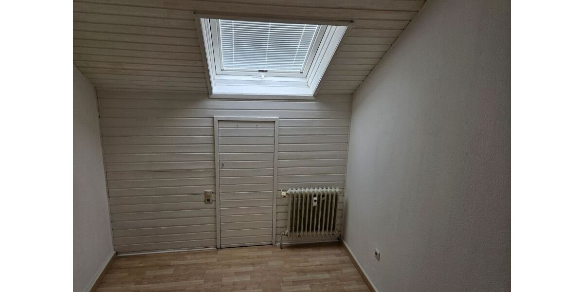 3 Zimmer, Küche, Dusch-Bad - Dachgeschoßwohnung Lüdenscheid Brügge | Angebot:27120087