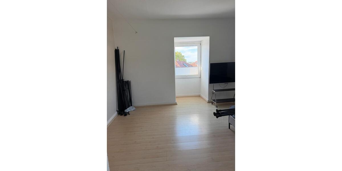 Dachgeschoßwohnung Lüdenscheid Staberg - 2 Zimmer, 80 m&sup2;, 715&euro; | Angebot:27552037