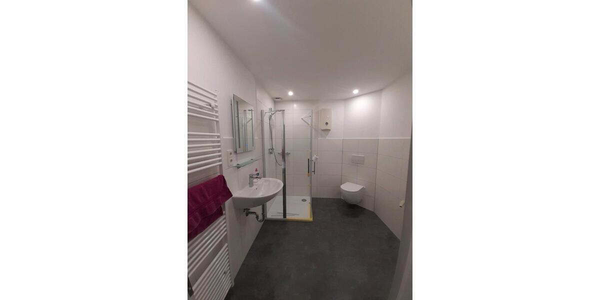 Dachgeschoßwohnung Waldbröl - 2 Zimmer, 85 m&sup2;, 980&euro; | Angebot:25274256