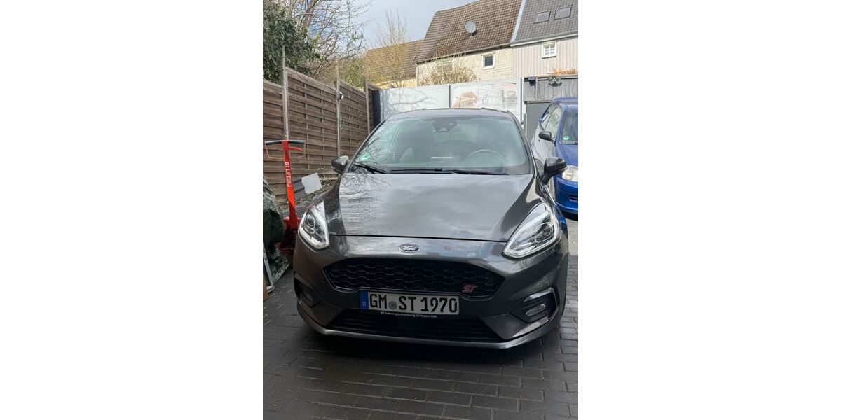 Ford Fiesta 133.000 km 10.500 &euro; Waldbröl 51545