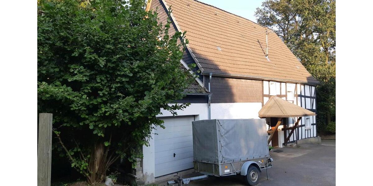 Einfamilienhaus Reichshof - 10 Zimmer, 250 m&sup2;, 249.000&euro; | Angebot:26123093