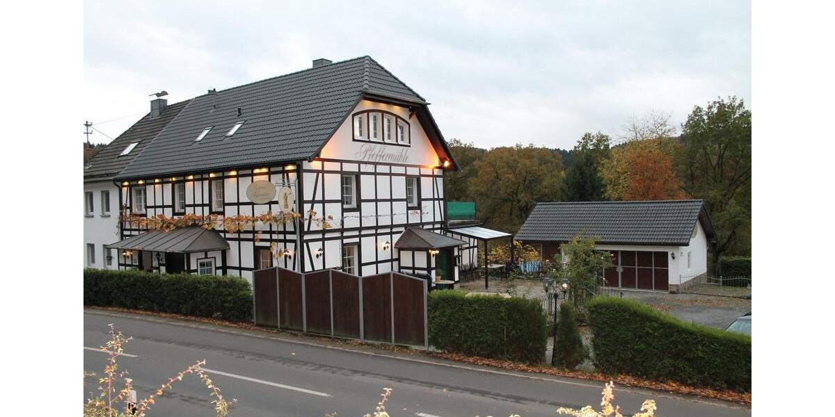 Einfamilienhaus Reichshof - 7 Zimmer, 180 m&sup2;, 390.000&euro; | Angebot:26409465