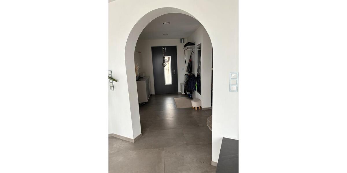 Einfamilienhaus Bergneustadt - 7 Zimmer, 240 m&sup2;, 570.000&euro; | Angebot:26326060