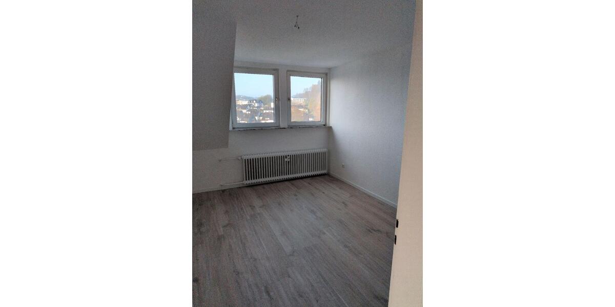 Dachgeschoßwohnung Freudenberg - 3 Zimmer, 64 m&sup2;, 608&euro; | Angebot:26147175