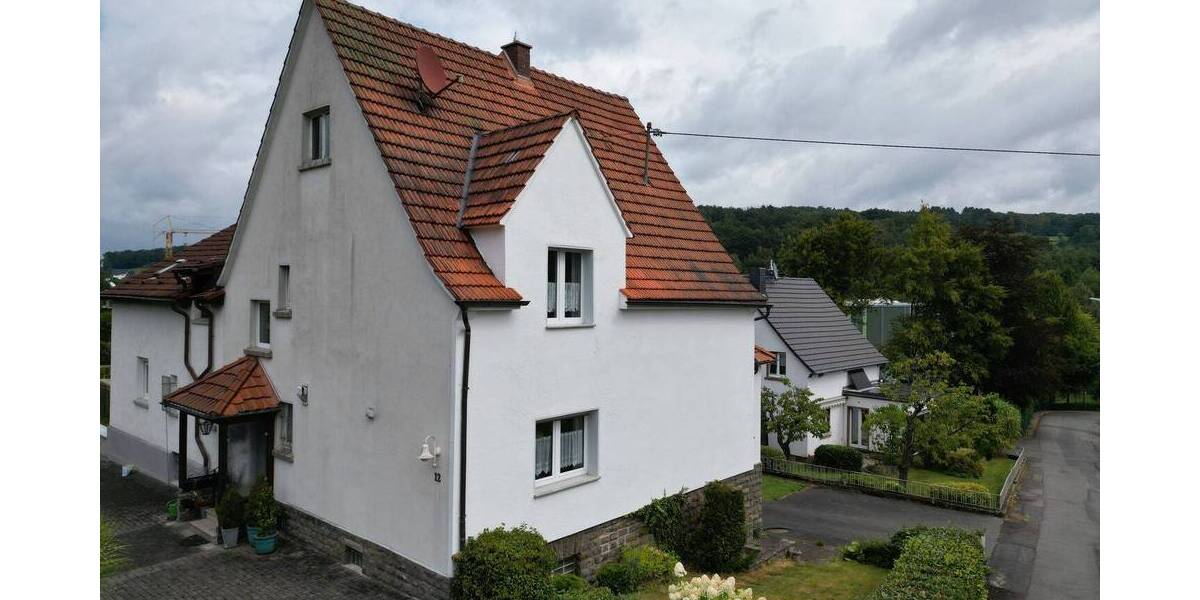 Mehrfamilienhaus, Wohnhaus Wiehl Börnhausen - 4 Zimmer, 155 m&sup2;, 259.000&euro; | Angebot:25666271