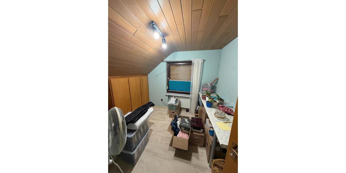 Etagenwohnung Waldbröl - 5 Zimmer, 112 m&sup2;, 990&euro; | Angebot:27549528