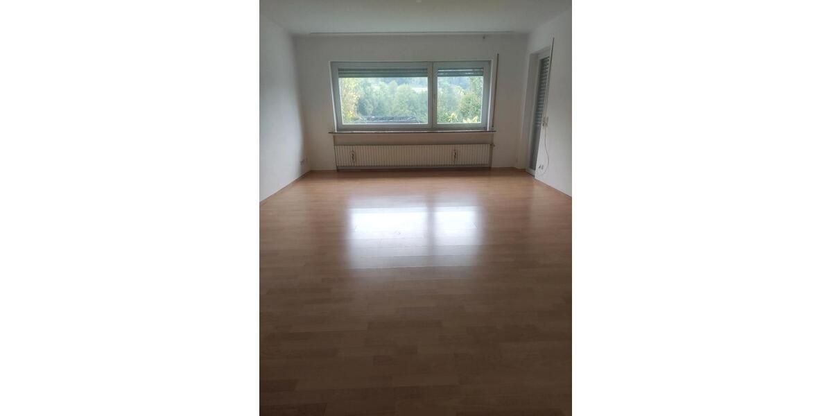 Erdgeschoßwohnung Bergneustadt - 3 Zimmer, 78 m&sup2;, 650&euro; | Angebot:27547075