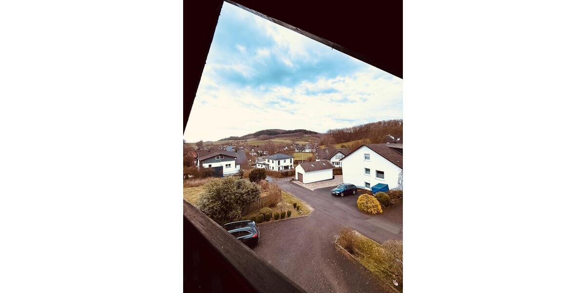 Dachgeschoßwohnung Attendorn - 2 Zimmer, 93 m&sup2;, 700&euro; | Angebot:25514531