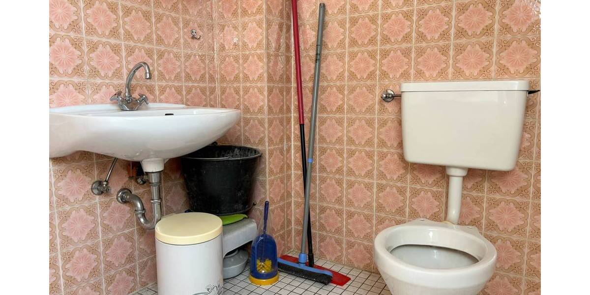 Einfamilienhaus Wissen - 6 Zimmer, 186 m&sup2;, 175.000&euro; | Angebot:25738109