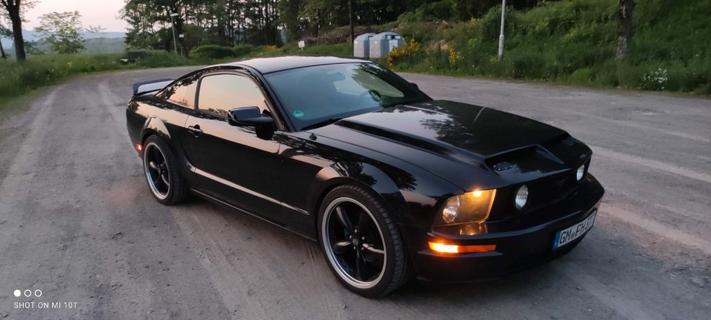 Ford Mustang 203.273 km 12.000 &euro; Reichshof 51580