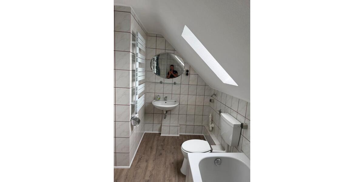 Mehrfamilienhaus, Wohnhaus Reichshof - 5 Zimmer, 135 m&sup2;, 260.000&euro; | Angebot:27244444