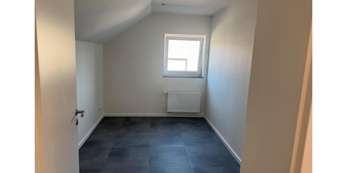 Maisonettenwohnung Attendorn - 5 Zimmer, 145 m&sup2;, 1.500&euro; | Angebot:25844103