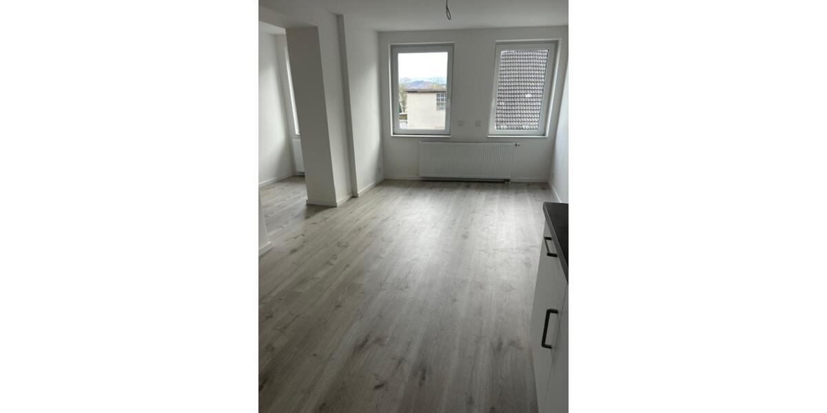 Etagenwohnung Plettenberg - 3 Zimmer, 90 m&sup2;, 660&euro; | Angebot:25547496