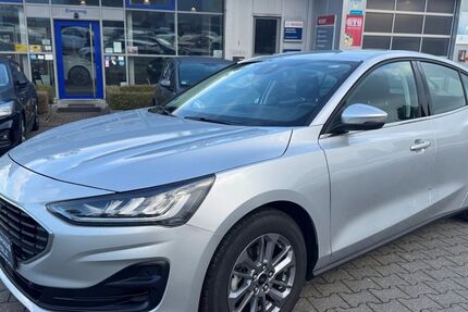 Ford Focus 26.291 km 17.767 &euro; Wipperfürth 51688
