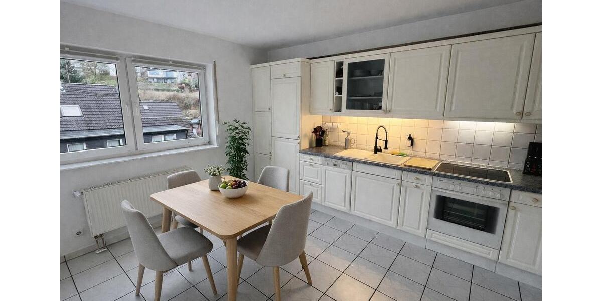 Etagenwohnung Gummersbach Berstig Süd - 2 Zimmer, 71 m&sup2;, 815&euro; | Angebot:25750085