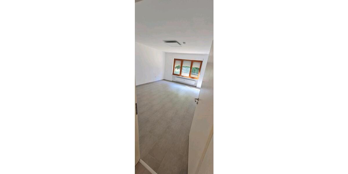 Erdgeschoßwohnung Eitorf - 3 Zimmer, 85 m&sup2;, 850&euro; | Angebot:25905944