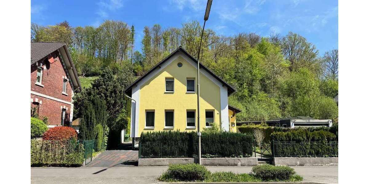 Einfamilienhaus Gummersbach Berstig Süd - 6 Zimmer, 120 m&sup2;, 299.000&euro; | Angebot:22059029