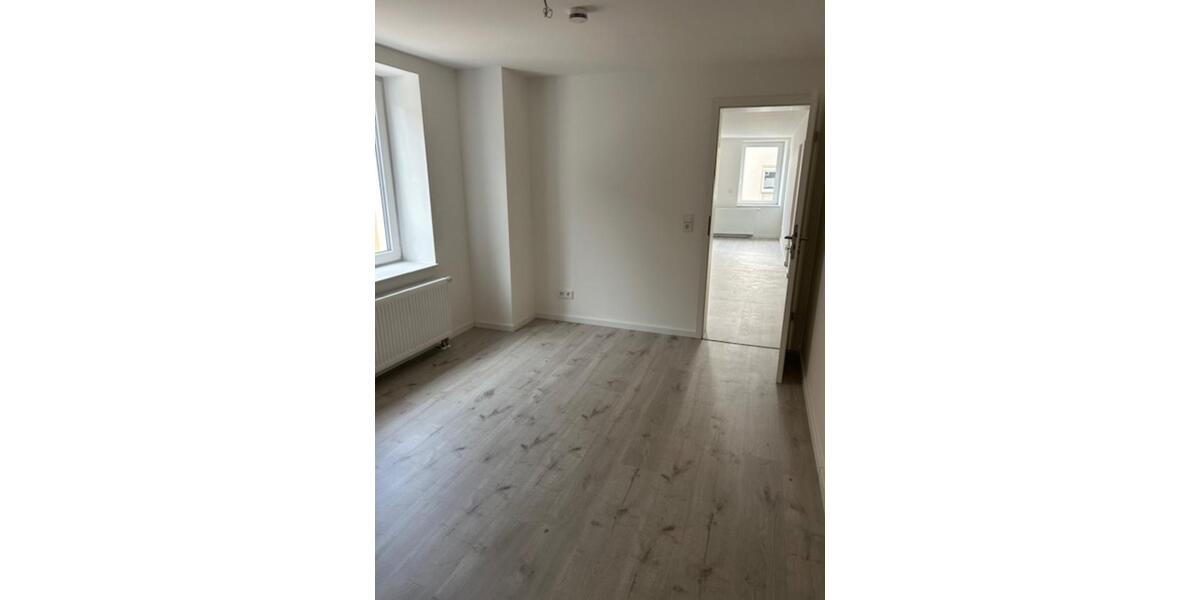 Etagenwohnung Plettenberg - 5 Zimmer, 83 m&sup2;, 660&euro; | Angebot:25547489
