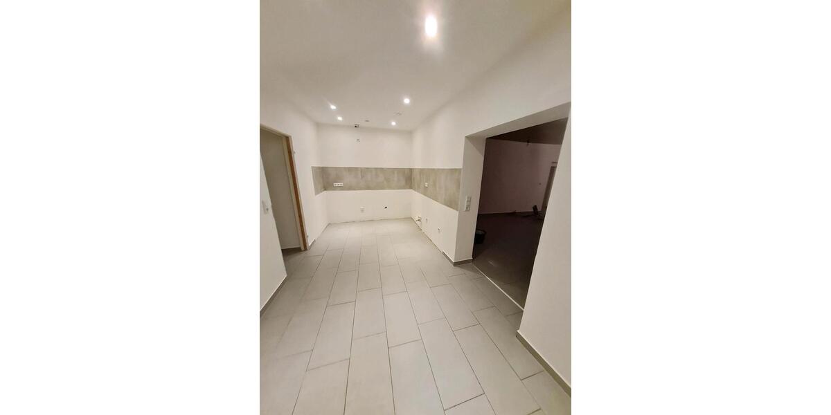 Erdgeschoßwohnung Wissen - 5 Zimmer, 140 m&sup2;, 850&euro; | Angebot:25750550