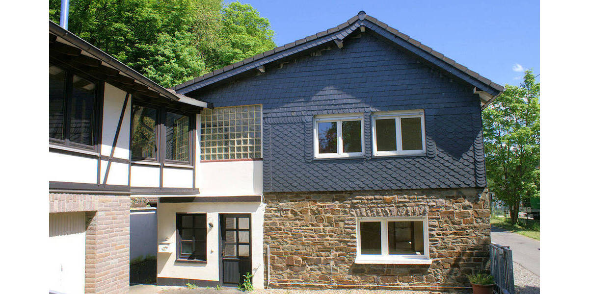 Einfamilienhaus Ruppichteroth Bröleck - 9 Zimmer, 218 m&sup2;, 298.000&euro; | Angebot:25698652