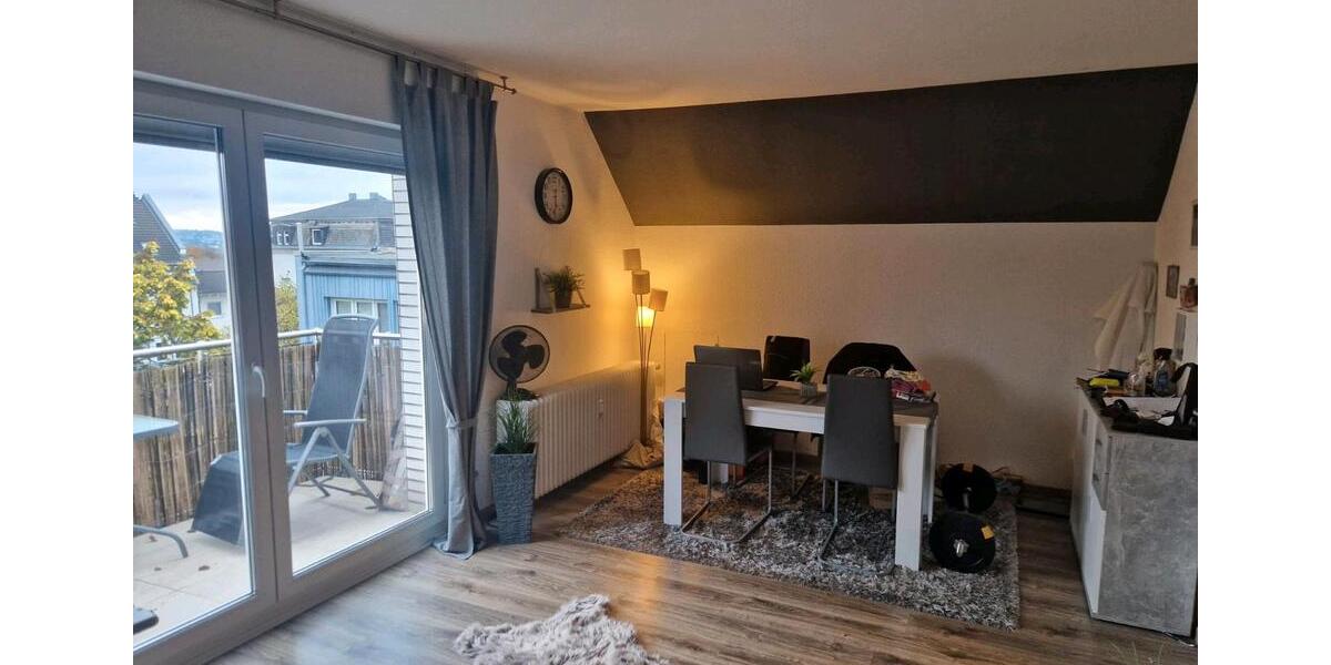 Etagenwohnung Wermelskirchen - 2 Zimmer, 45 m&sup2;, 605&euro; | Angebot:27581272