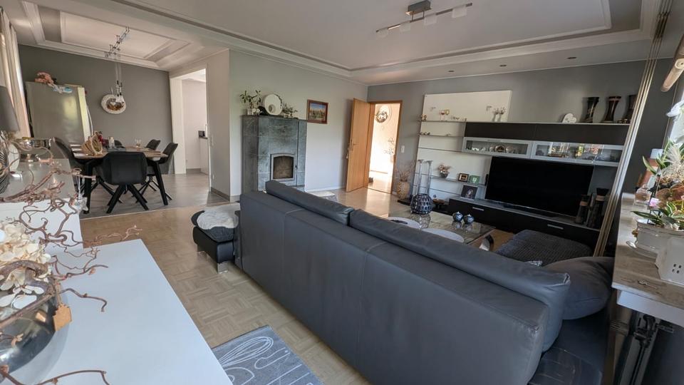 Einfamilienhaus Reichshof - 10 Zimmer, 171 m&sup2;, 579.000&euro; | Angebot:26059938