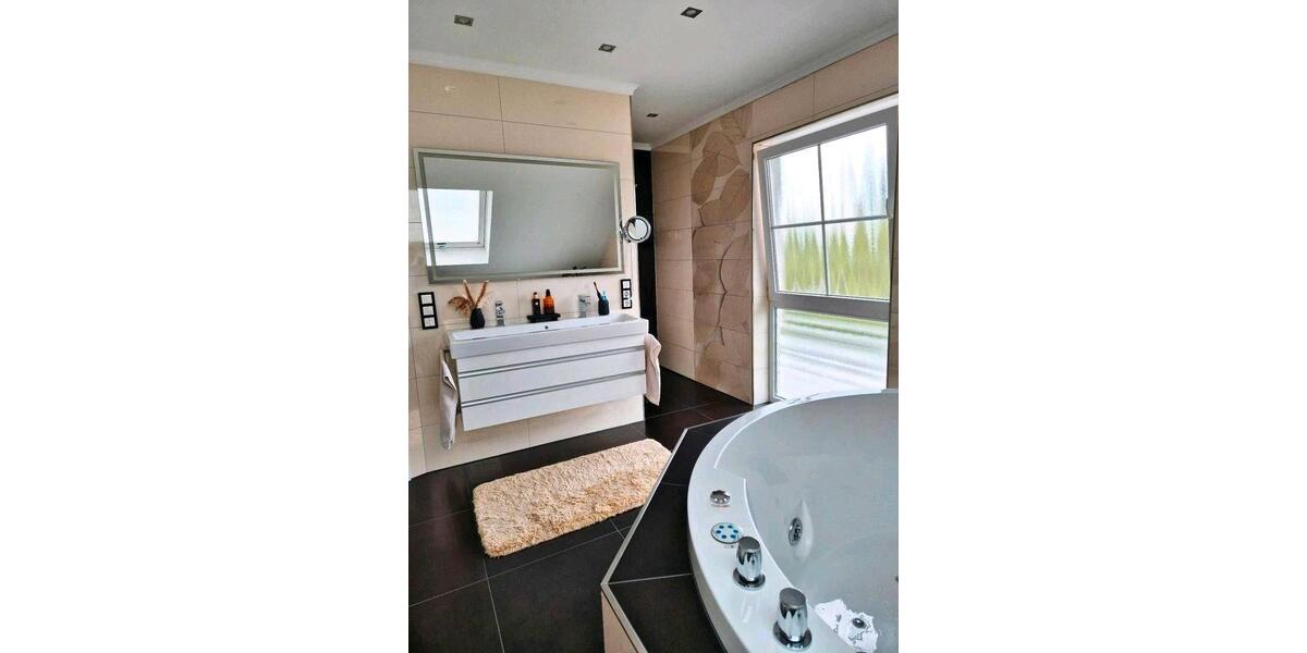 Einfamilienhaus Waldbröl - 6 Zimmer, 200 m&sup2;, 699.000&euro; | Angebot:27192184