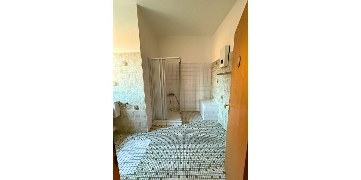 Etagenwohnung Meinerzhagen - 3 Zimmer, 100 m&sup2;, 1.000&euro; | Angebot:24330086